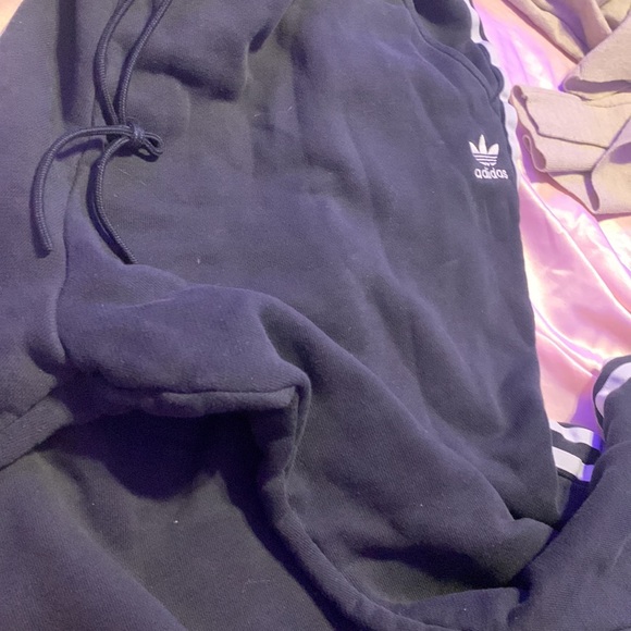 Adidas jogger - Picture 3 of 3